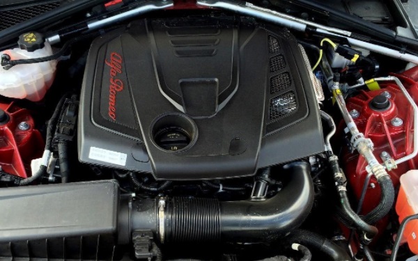 阿爾法羅密歐giulia動(dòng)力充沛 阿爾法羅密歐giulia油耗多少