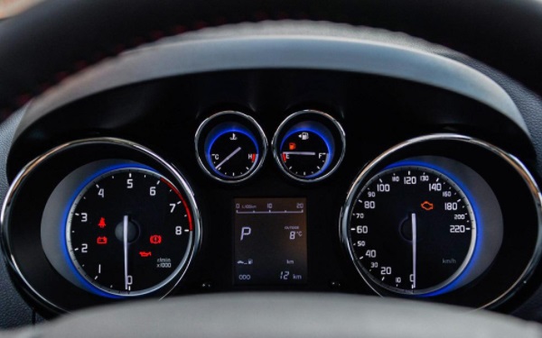 發動機故障標志亮燈原因有哪些 發動機故障燈亮了怎么辦