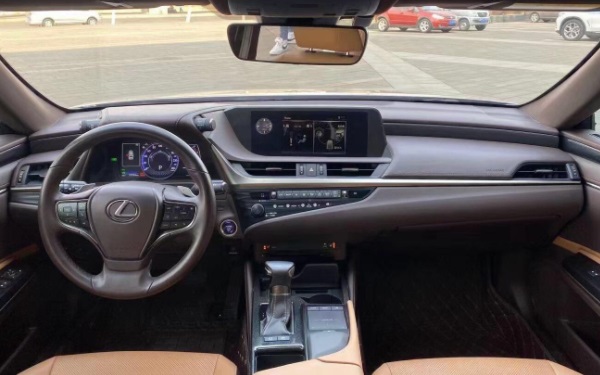 雷克薩斯es300h混動(dòng)版行情 雷克薩斯es300h價(jià)格多少