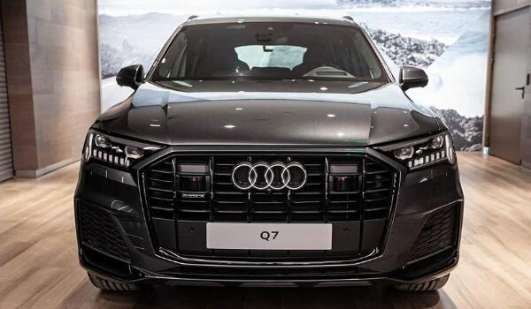 2款發動機4種車型配置升級 奧迪q7車報價