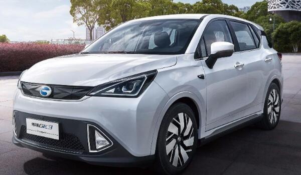 三元鋰電池最大續航410km 廣汽傳祺ge3純電動車價格