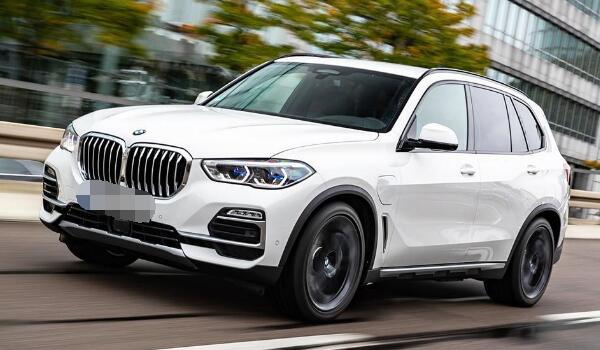 像給手機充電一樣駕駛汽車 寶馬新能源車型和價格