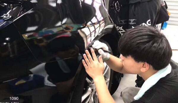 汽車貼膜多少錢 納米陶瓷貴重金屬光學隔熱怎么選