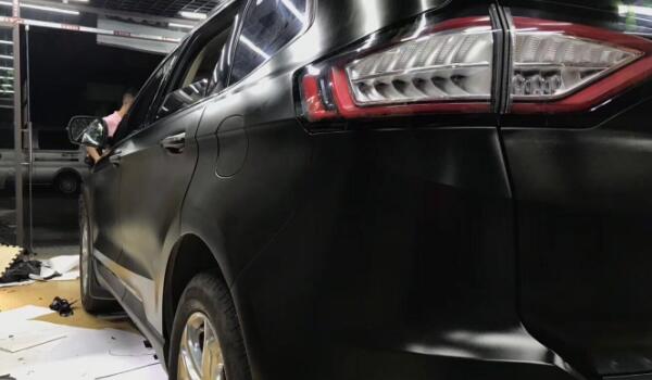 汽車貼膜多少錢 納米陶瓷貴重金屬光學隔熱怎么選