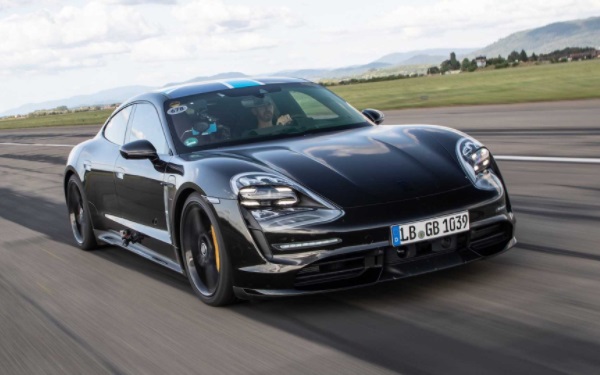 保時捷taycan自動駕駛系統 保時捷taycan駕駛感受如何