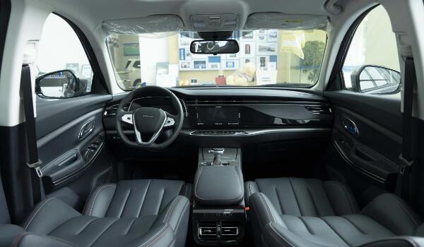 1.5T藍鯨發動機最大功率131kw 長安歐尚x7參數配置