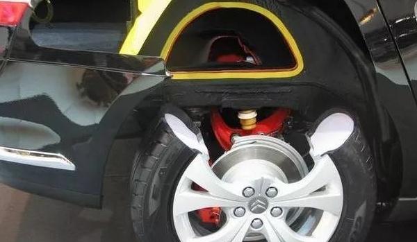 ABS防抱死制動(dòng)系統(tǒng)，有哪些優(yōu)勢(shì)（有助于行車(chē)更安全）