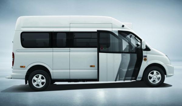 上汽大通MAXUS輕客，搶占市場空間（多元化發展）