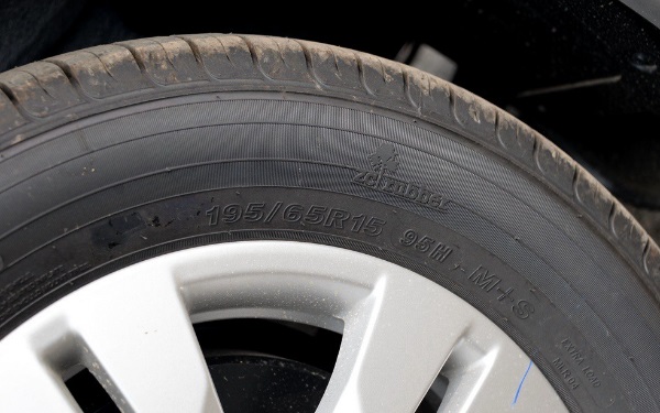 汽車輪胎參數介紹 輪胎規格怎么看