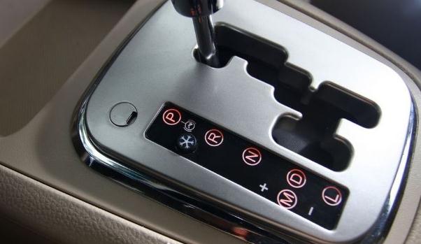 雪地模式平穩性好（保持車速很關鍵）