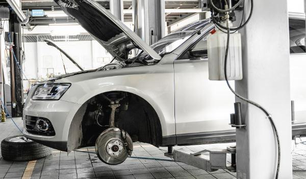 剎車優(yōu)先,提高安全駕駛性(縮短安全制動時間)