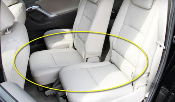 后排座椅電動調節，實用性很強的功能（提升后排作為的品質）