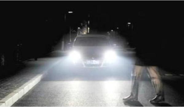 什么是駐車燈，夜晚開啟安全有保障（提醒作用）