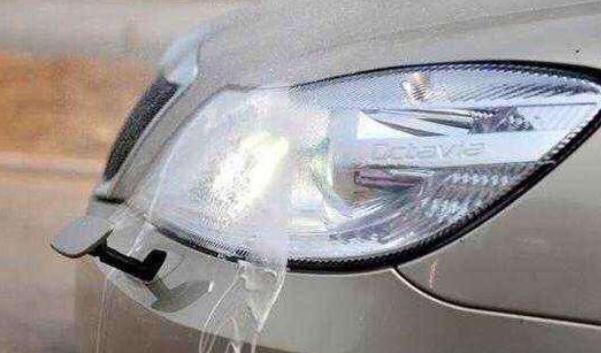 什么是大燈清洗裝置，實用方便成本低（方便快捷）