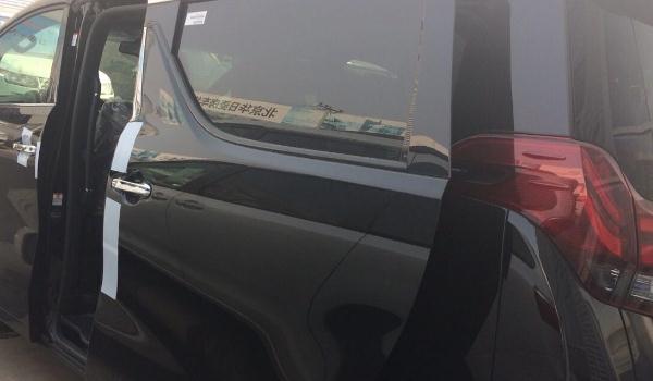 什么是側滑門，高端車型的標配（方便個性又實用）