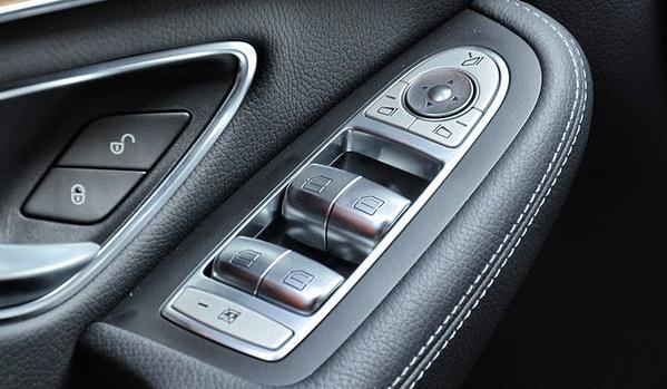 什么是車窗一鍵升降功能，提高駕駛安全系數（隨意升降調整）