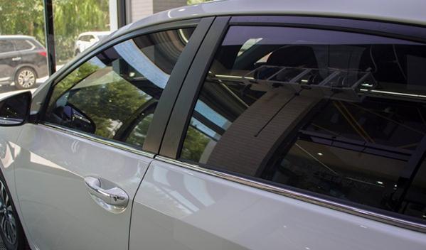 什么是后排側隱私玻璃，高端大氣有檔次（擁有更舒適的環境）