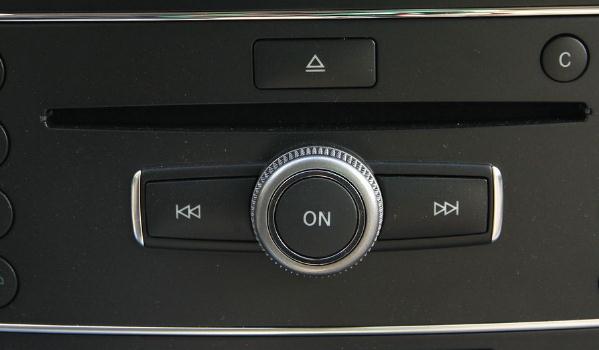 什么是車載CD/DVD，動感與檔次感并存（音樂發燒友）