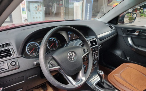 中華V5油耗實測 中華V5油耗多少