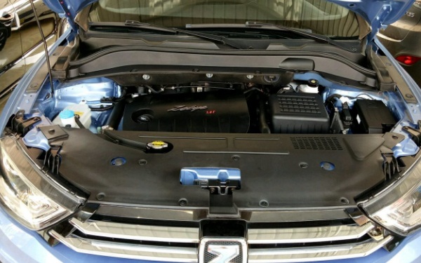 眾泰sr7加多少機油 眾泰sr7保養加機油標準