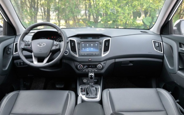 現(xiàn)代ix25全下來(lái)多少錢(qián) 現(xiàn)代ix25落地價(jià)多少