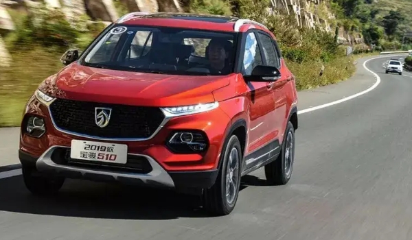 寶駿510車身尺寸及重量是多少 車身長(zhǎng)4220mm(重量最低1206kg)