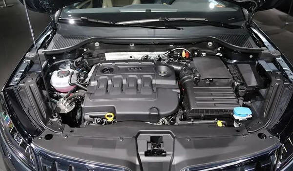 寶駿530怎么樣值得買嗎 搭載1.5T四缸發動機(百公里油耗6L)