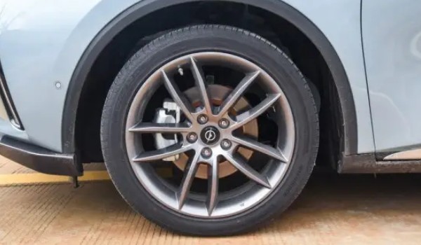 海馬7x輪胎什么型號 前后輪胎規格為215/60 r17