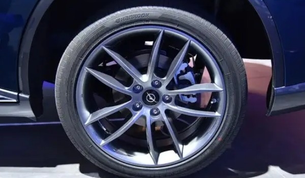 海馬7x輪胎什么型號 前后輪胎規格為215/60 r17
