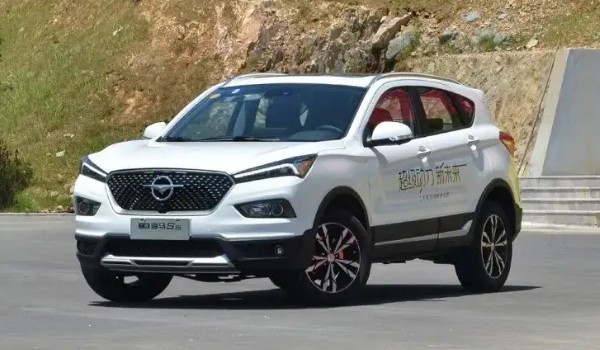 海馬6p發動機怎么樣 動力十分充沛(搭載1.2T三缸發動機)