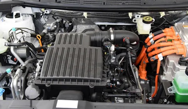 海馬6p發動機怎么樣 動力十分充沛(搭載1.2T三缸發動機)