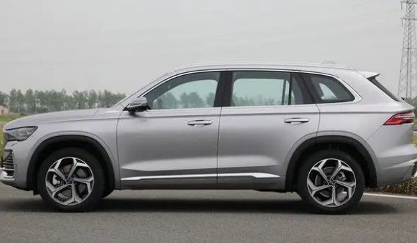 星越l發動機怎么樣 動力十分充沛(搭載1.5T四缸發動機)