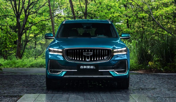 星越l機油濾芯在哪里 位于發動機艙左上角