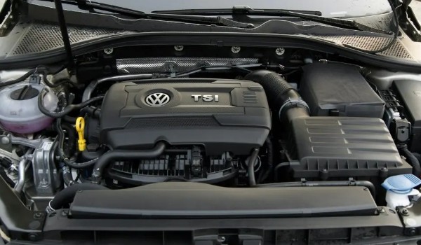 大眾凌渡空氣濾芯在哪里 位于發動機艙的右下角