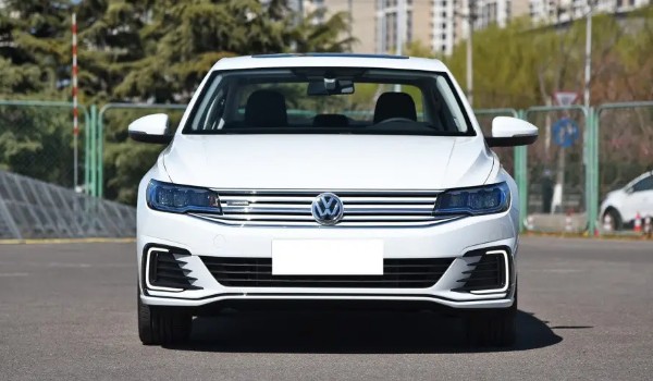 大眾朗逸安全性能怎么樣 安全性很高(搭載六個安全氣囊)