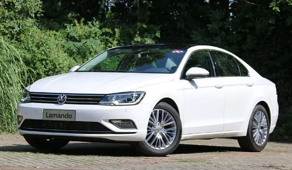 凌渡是什么發(fā)動機 搭載1.4T四缸發(fā)動機(百公里加速8.5秒)