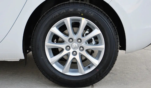 別克英朗輪胎規格尺寸 尺寸參數205/55 R16