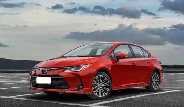 卡羅拉車身尺寸是多少 尺寸參數(shù)4635*1780*1455mm(后備箱容積470L)