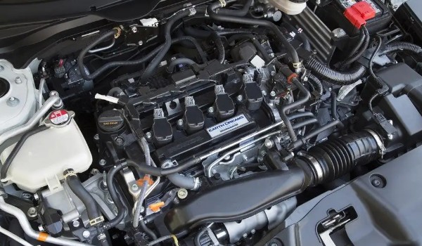 本田思域發動機怎么樣 動力十分充沛(搭載1.5T四缸發動機)