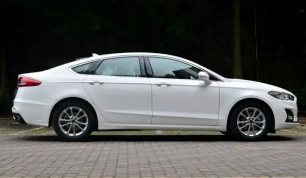 福特蒙迪歐發動機怎么樣 動力十分強勁(搭載2.0T四缸發動機)