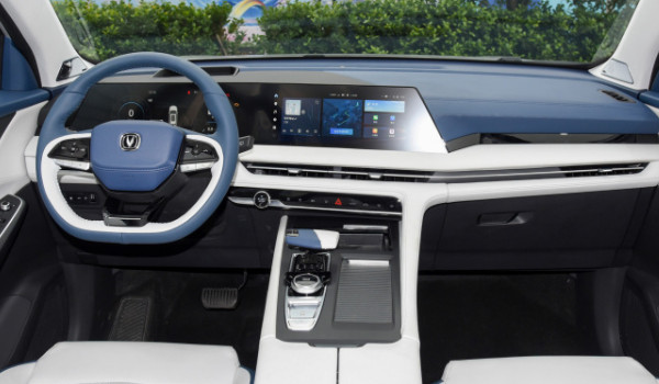 長安cs75plus空調濾芯在哪里 位于副駕駛的手套箱里面