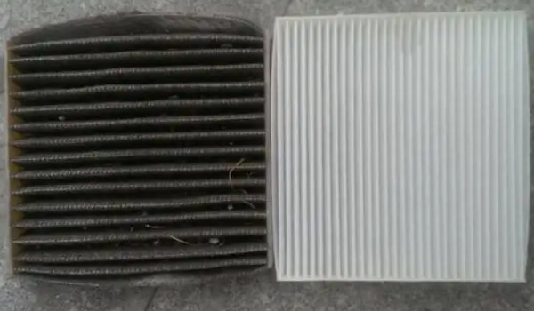 凱美瑞空調濾芯在什么地方 在副駕駛手套箱的內側