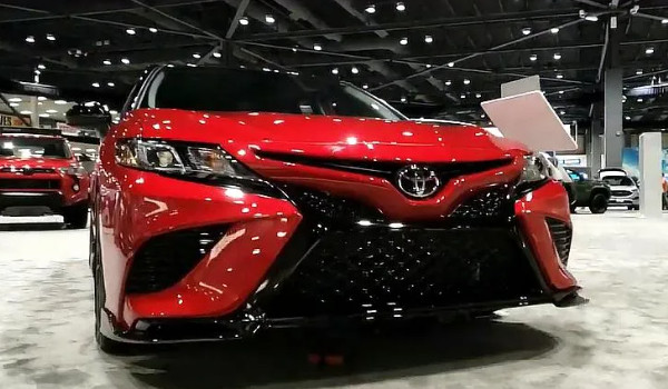 豐田凱美瑞2022新款落地價 新款凱美瑞落地僅19萬