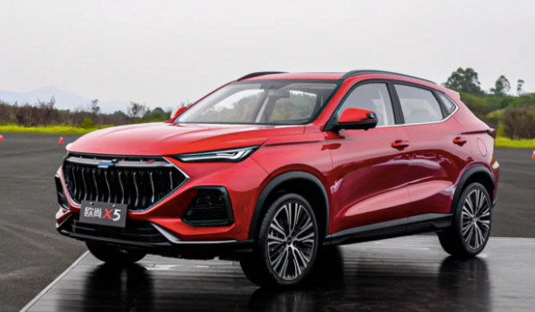 長安歐尚x5發(fā)動(dòng)機(jī)是什么牌子的 采用藍(lán)鯨牌發(fā)動(dòng)機(jī)(1.5T和1.6L)