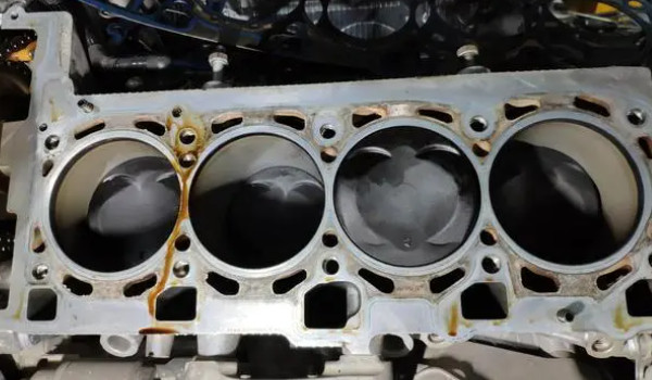 長安歐尚x5發(fā)動(dòng)機(jī)是什么牌子的 采用藍(lán)鯨牌發(fā)動(dòng)機(jī)(1.5T和1.6L)