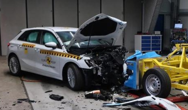 奧迪a3安全性能怎么樣 獲歐洲NCAP五星評級(氣囊全方位包裹)