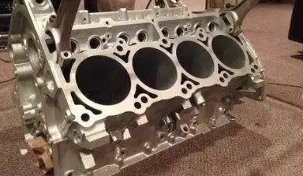 奧迪a3是什么發動機 搭載1.4T渦輪增壓發動機（采用直列四缸結構）