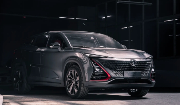 長安uni-v什么顏色好看 星鉆黑色更沉穩（十種車身顏色）