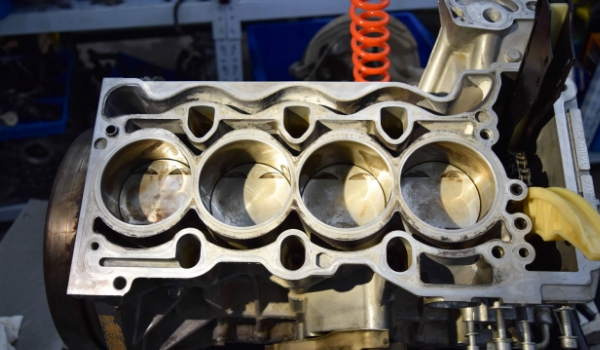 標(biāo)致508是什么發(fā)動機 采用兩款四缸發(fā)動機（1.6T和1.8T）