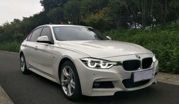 寶馬3系是什么發動機 搭載2.0T四缸渦輪增壓發動機（有高種低三種功率）